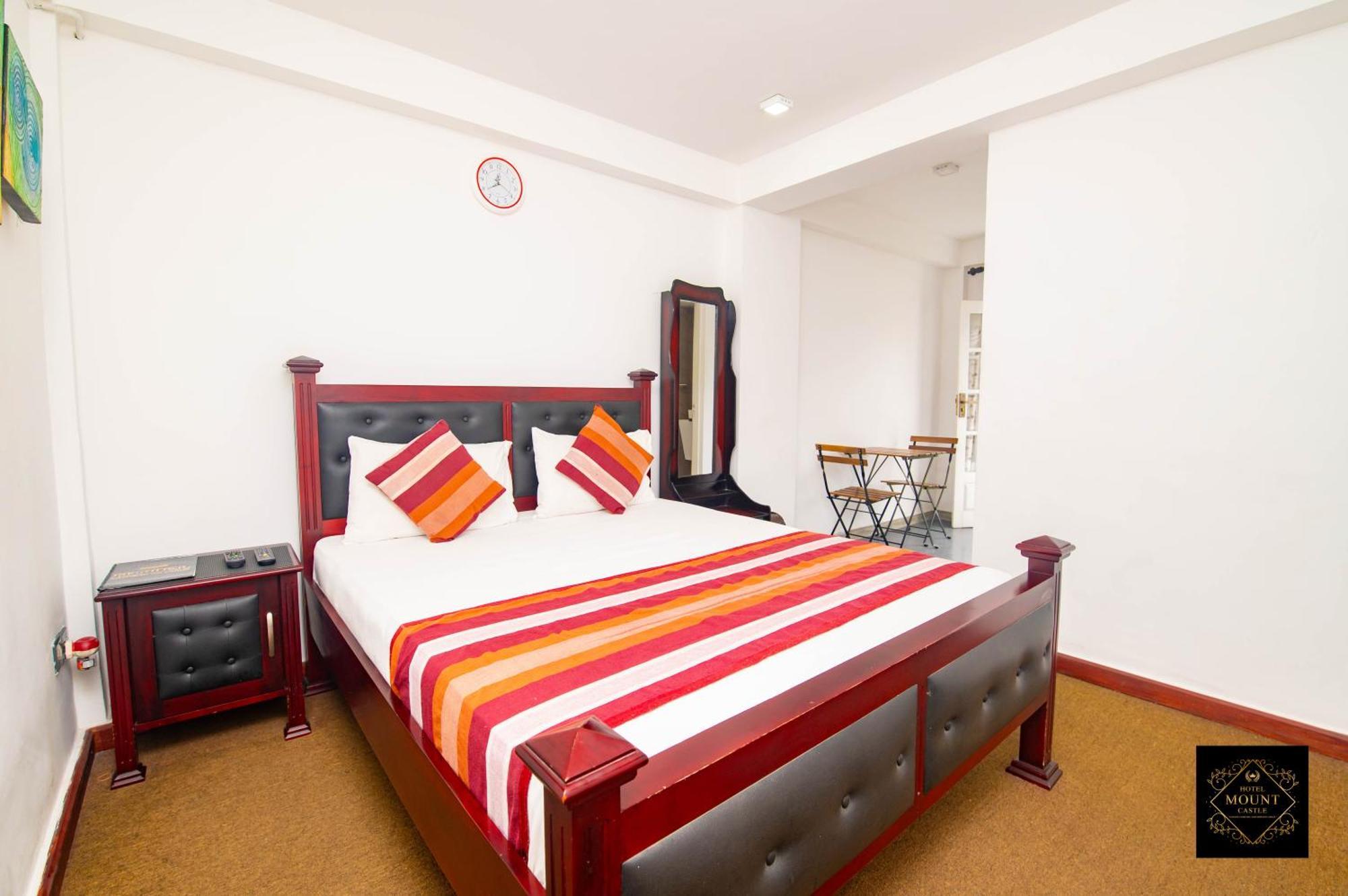 Hotel Mount Castle Хаттон Экстерьер фото